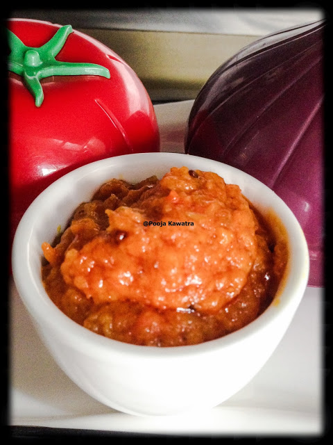 Onion tomato chutney