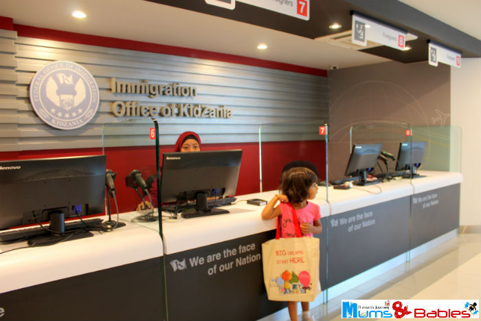 KidZania Immigration