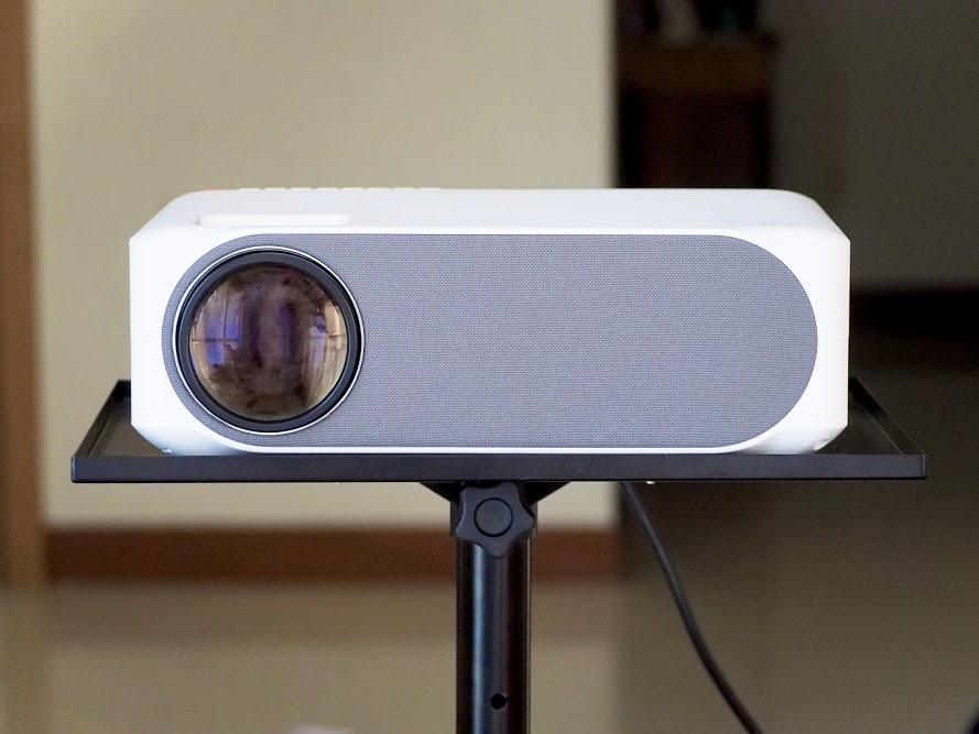 Lumos auro projector
